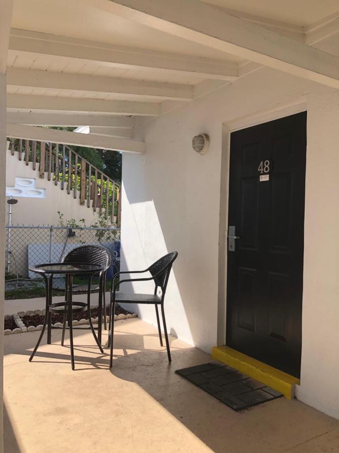 Mini-hôtel Isles Madeira Beach